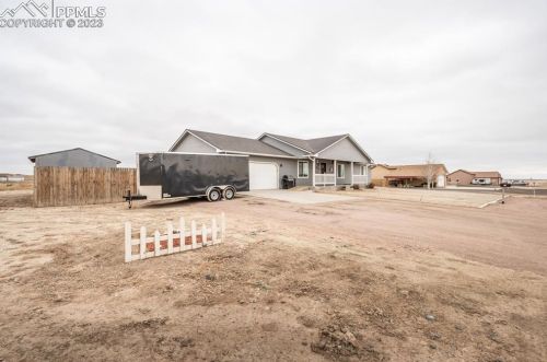 1212 Saddle Ridge Ln, Pueblo CO  81007-3905 exterior