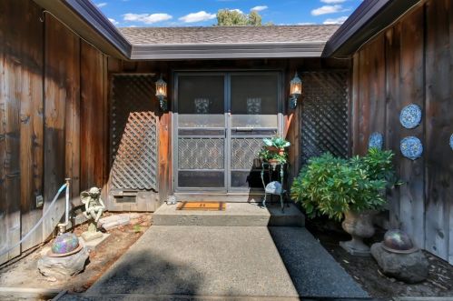 2300 Palm St, Trowbridge, CA 95659-9738