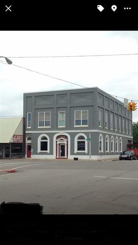 200 Main St, Marietta, OK 73448-2853