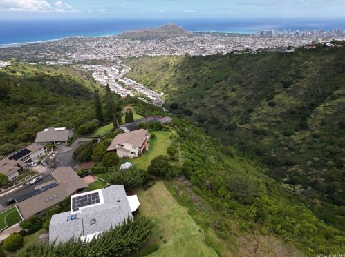 2469 Halekoa Dr, Honolulu, HI 96821-1039