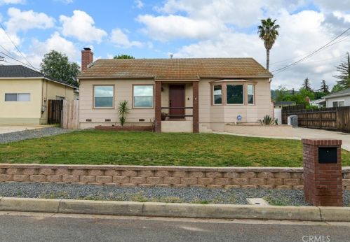 11875 2nd St, Yucaipa, CA 92399-2868
