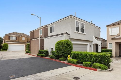 2 Rue Fontaine, El Toro, CA 92610-2489