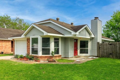 2003 Spruce Dr, Richmond TX  77471-5556 exterior