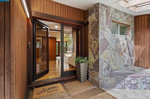 91 La Cuesta Rd, Orinda, CA 94563-2325