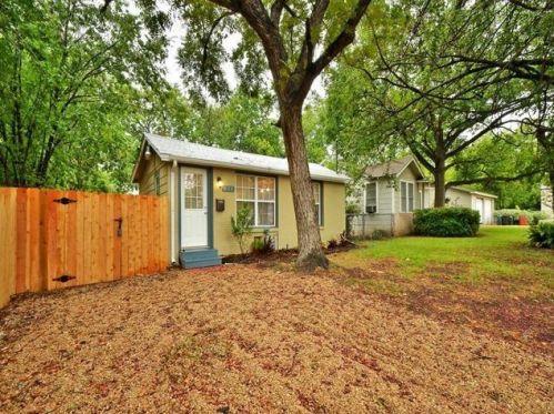 939 53rd St, Austin TX  78751-2245 exterior