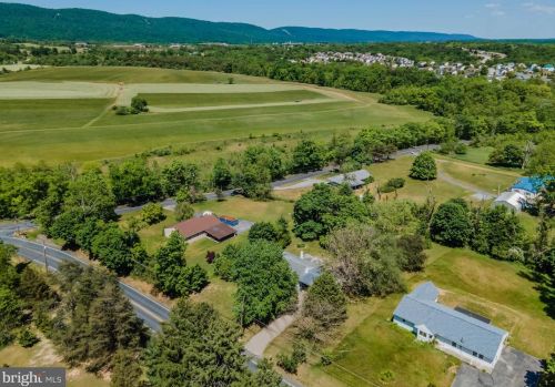 481 Cranes Gap Rd, Carlisle PA  17013-9602 exterior