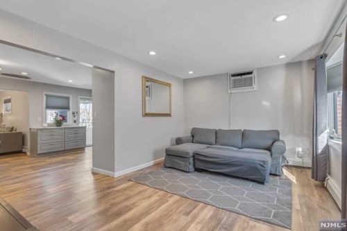 552 Broughton Ave, Bloomfield, NJ 07003-4217