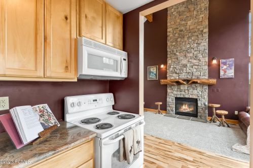 1321 Elk Rd, Hoytsville UT 84017-9345 exterior