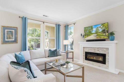 136 Treehouse, Irvine, CA 92603-0691