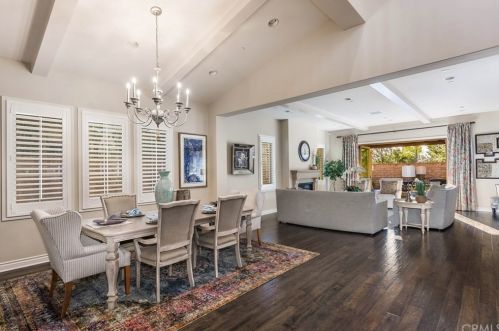 18 Shadybend, Irvine CA  92602-0844 exterior