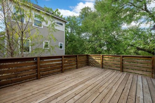 5008 Baker St, Austin TX  78721-1511 exterior