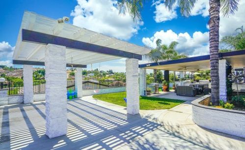 14082 Crystal View Ter, Riverside CA  92508-8705 exterior