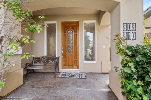 808 Amapola Ave, Torrance, CA 90501-2111