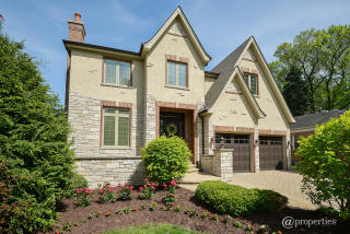 665 Euclid Ave, Elmhurst, IL 60126-4337