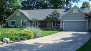 2910 Ramblingwood Ln, Dayton, OH 45458-9302
