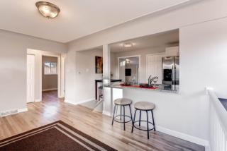 3020 Oneida St, Denver, CO 80207-2915