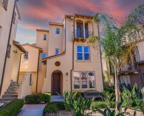 39 Tall Oak, Irvine CA  92603-4213 exterior