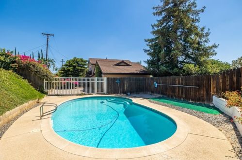 4834 Hale Ave, La Verne, CA 91750-1953