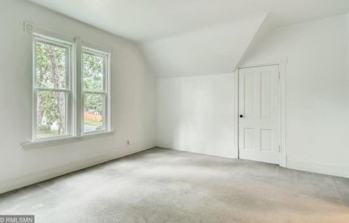 2689 8th Ave, Saint Paul MN  55109-3130 exterior