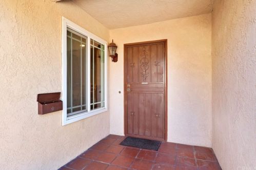 6010 Kitty Hawk Dr, Riverside CA  92504-1422 exterior