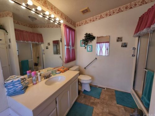 9850 Garfield Ave, Huntington Beach CA  92646-2402 exterior