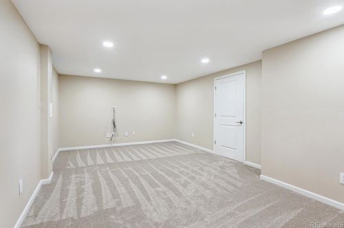 1964 Oswego Way, Aurora CO 80014-1188 exterior