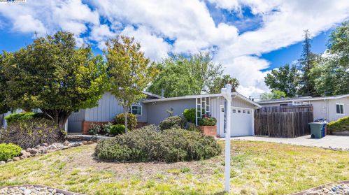 4307 Grammercy Ln, Concord CA  94521-4206 exterior