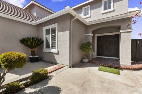 8775 Cloudview Way, Anaheim CA  exterior