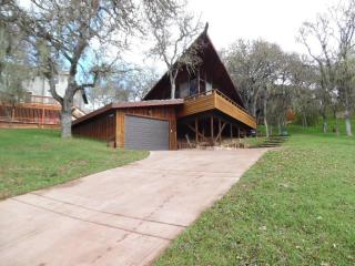 2490 Captains Walk, Lake Nacimiento, CA 93426-9639