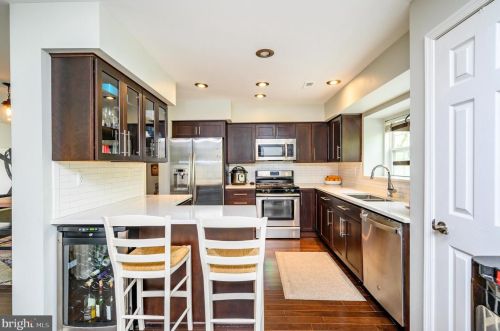 80 Shrewsbury Pl, Princeton NJ  08540-0063 exterior