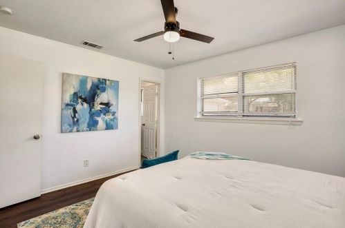 7029 Shauna Dr, Fort Worth TX  76180-7975 exterior