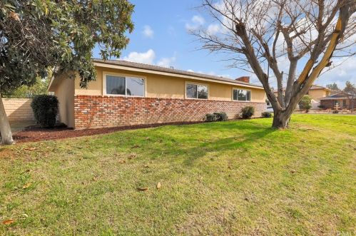 8355 Coleman St, Riverside CA  92504-3118 exterior