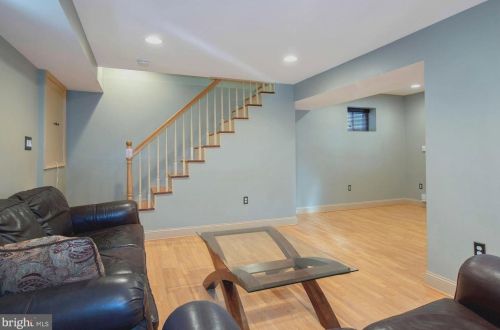 10211 Sutherland Rd, Silver Spring MD 20901-2236 exterior