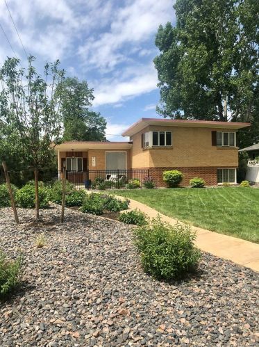 1497 Garfield St, Denver, CO 80206-2704