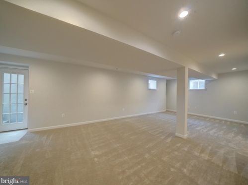 9470 Vollmerhausen Dr, Columbia MD  21046-2004 exterior