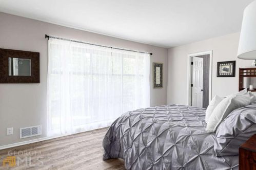 1903 Mcjenkin Dr, Atlanta GA  30345-3005 exterior