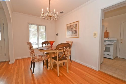 4175 Berdina Rd, Hayward, CA 94546-3536