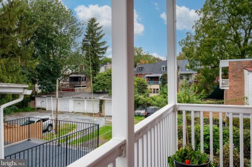 232 Walnut St, Lancaster PA  17602-2342 exterior