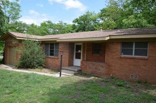 1002 Stewart Ct, Azle, TX 76020-3345