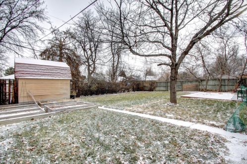 928 Scranton St, Denver CO  80011-6404 exterior
