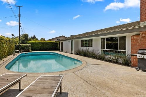 13912 Holt Ave, Santa Ana CA 92705-2664 exterior