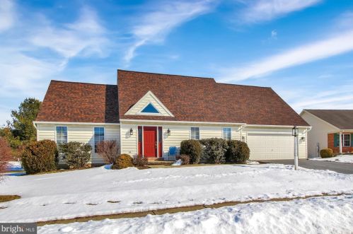 330 Post Oak Rd, Lancaster, PA 17603-9447