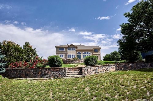 19328 Fair Dr, Aurora CO 80016-6175 exterior