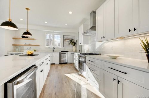 2712 Pennsylvania St, Englewood CO  80113-1644 exterior