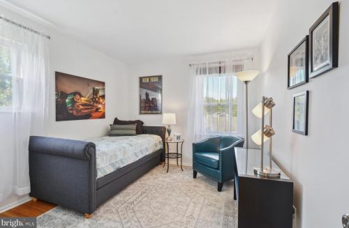 61 Misty Morn Ln, Trenton NJ 08638-1819 exterior