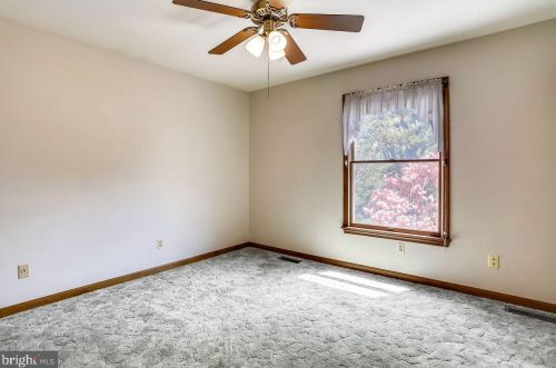 737 Sharpsburg Dr, Davidsonville MD 21035-1927 exterior