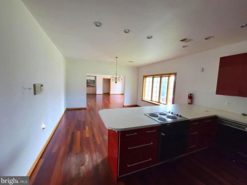 2001 Marymont Rd, Silver Spring MD 20906-1241 exterior