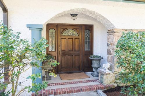 1 Cedar Hl, Greenwich, CT 06830-4701
