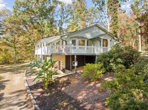 362 Kelley Rd, Cleveland, GA 30528-3756