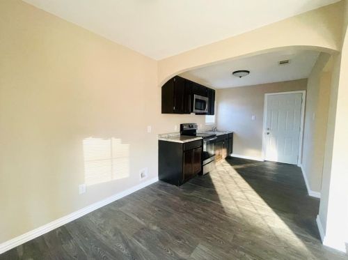 3201 Mitchell Blvd, Fort Worth TX  76105-4644 exterior